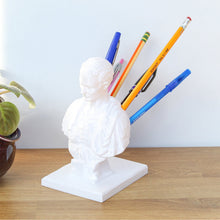 Load image into Gallery viewer, Julius Caesar Desk Pen Holder