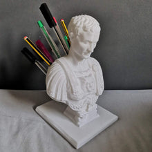 Load image into Gallery viewer, Julius Caesar Desk Pen Holder