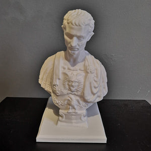 Julius Caesar Desk Pen Holder