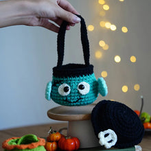 Load image into Gallery viewer, Halloween Crochet Kit