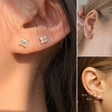 Load image into Gallery viewer, Mini Flower Stud Earrings