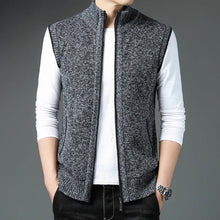 Load image into Gallery viewer, Men&#39;s Fleece Vest