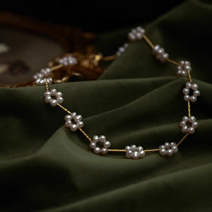 Flower Pearl Necklace