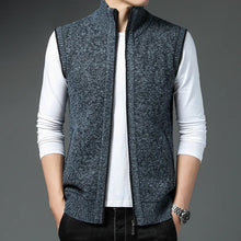 Load image into Gallery viewer, Men&#39;s Fleece Vest