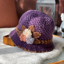 Load image into Gallery viewer, French Thicken Women&#39;s Flowers Knitted Woolen Hat