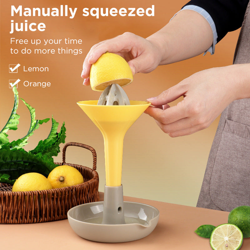 Rotary manual juicer