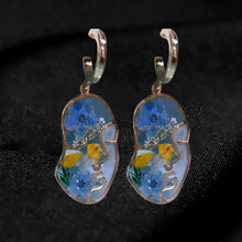 Load image into Gallery viewer, Pressed Flower Earrings - Abstract Face Forget Me Not Flower