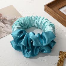 Load image into Gallery viewer, Heatless Hair Curling Double Scrunchie