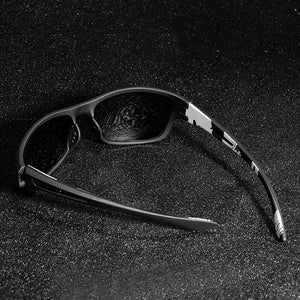 Outdoor Sports Sunglasses with Anti-glare Polarized Lens