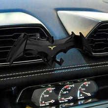 Load image into Gallery viewer, Bat Wings Car Phone Holder