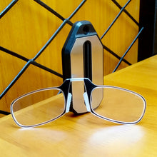 Load image into Gallery viewer, Legless Nose Clip Reading Glasses