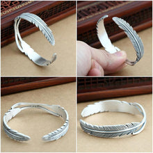 Load image into Gallery viewer, Silver Feather Bracelet