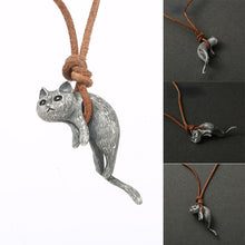 Load image into Gallery viewer, Scruffy Cat Necklace