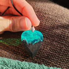 Load image into Gallery viewer, Northern Lights Guitar Necklace