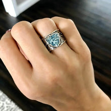 Load image into Gallery viewer, Blue Topaz Silver Ring