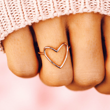 Load image into Gallery viewer, Oversized Heart Ring