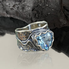 Load image into Gallery viewer, Blue Topaz Silver Ring