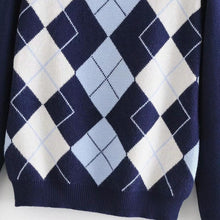 Load image into Gallery viewer, Winter diamond sweater