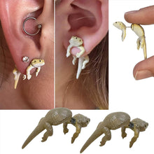 Load image into Gallery viewer, Creative Lizard Stud Earrings